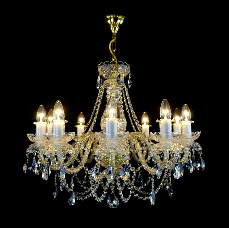 De luxe crystal chandelier